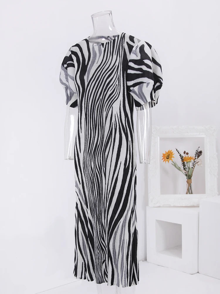 Pre Order:  Puff Sleeve Animal Print Round Neck Pleated Dress