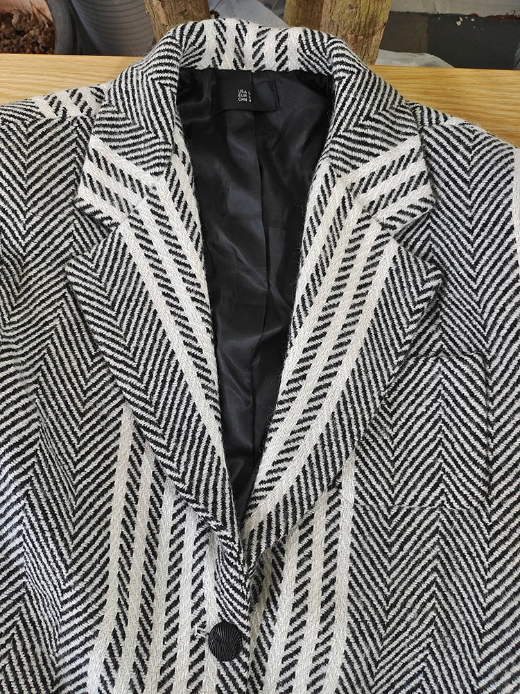 Pre Order:  Zigzag Stripes Notched Collar Blazer