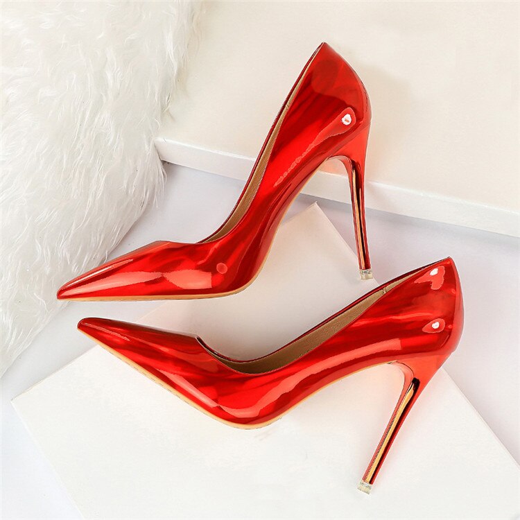 Pre Order:  Glossy Pointed Toes Stilettos