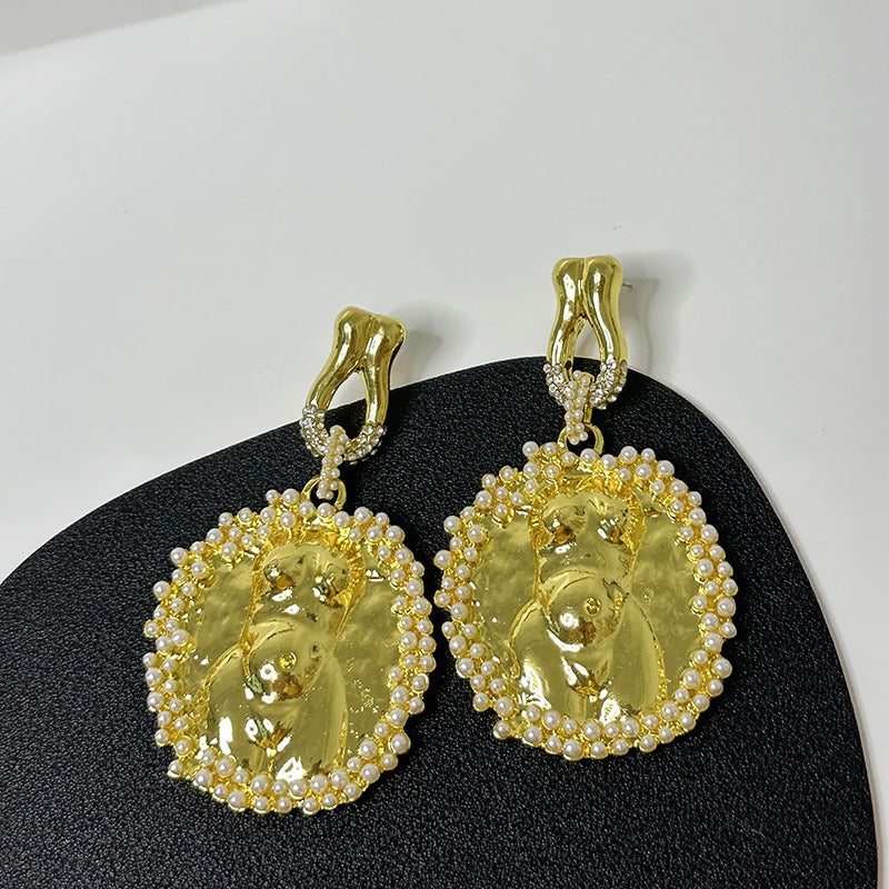 Pre Order:  Light Luxury Round Pearl Earrings