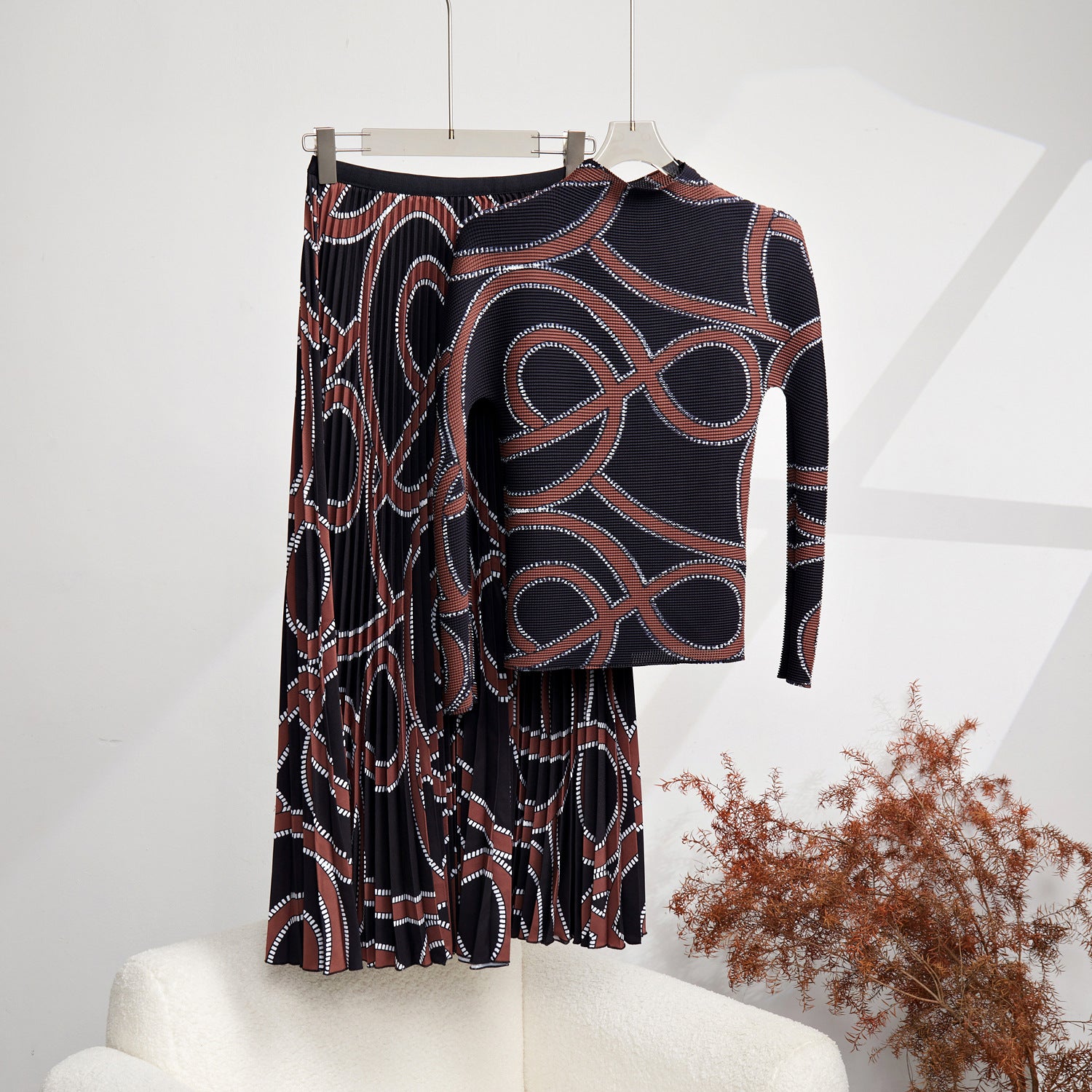 Pre Order:  Vintage Geometric Printed Turtleneck Pleated Set