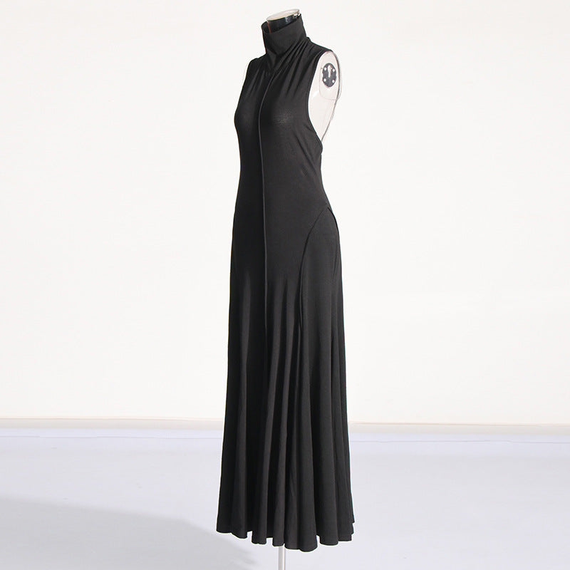 Solid Sleeveless Pleated Maxi Dress