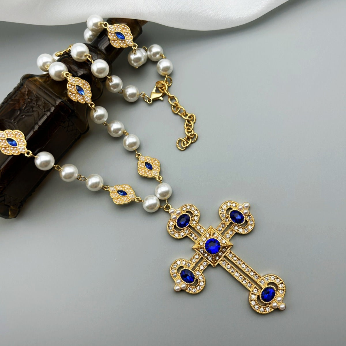 Pre Order:  Retro Diamond Inlaid Cross Pendant Pearl Necklace