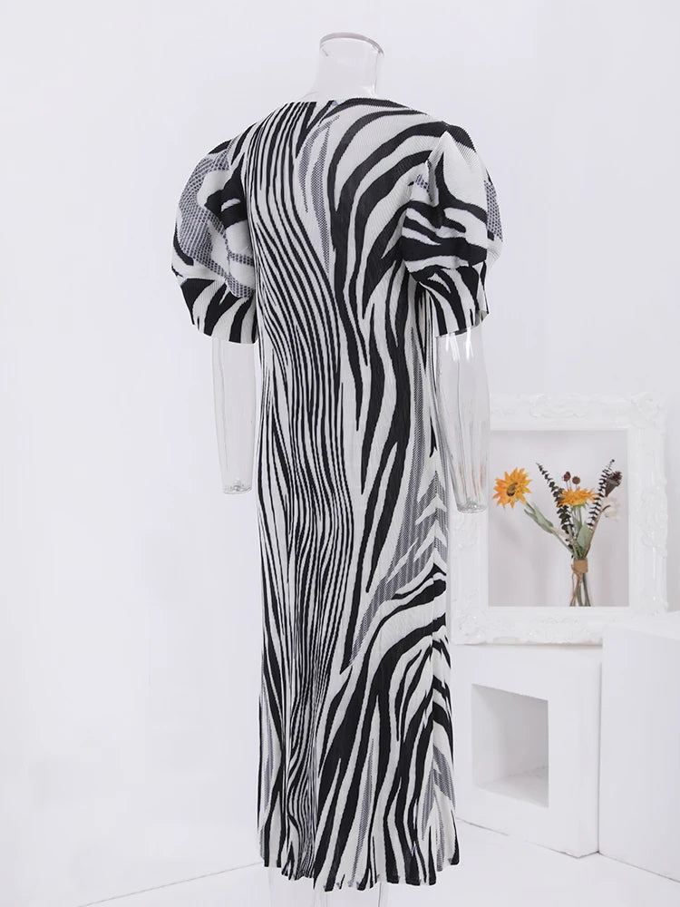 Pre Order:  Puff Sleeve Animal Print Round Neck Pleated Dress