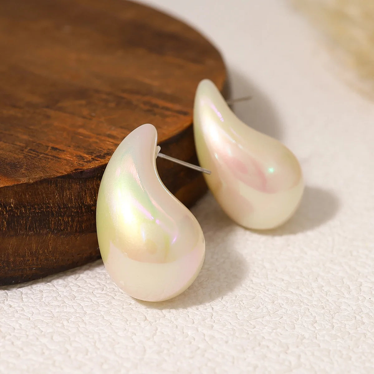 Acrylic White Water Drop Earring