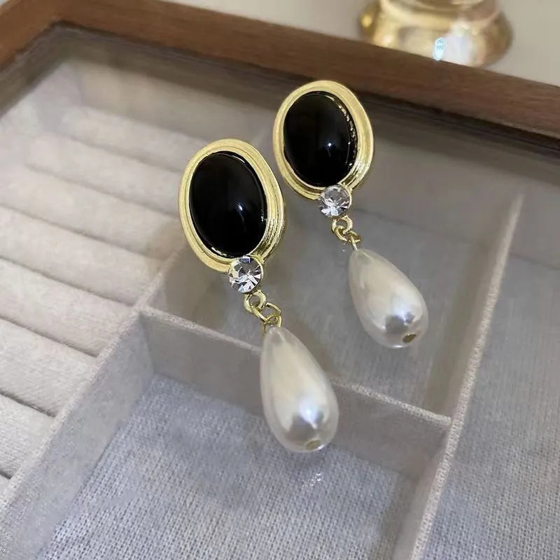 Pre Order:  French Retro Dripping Oil Dangle Earrings