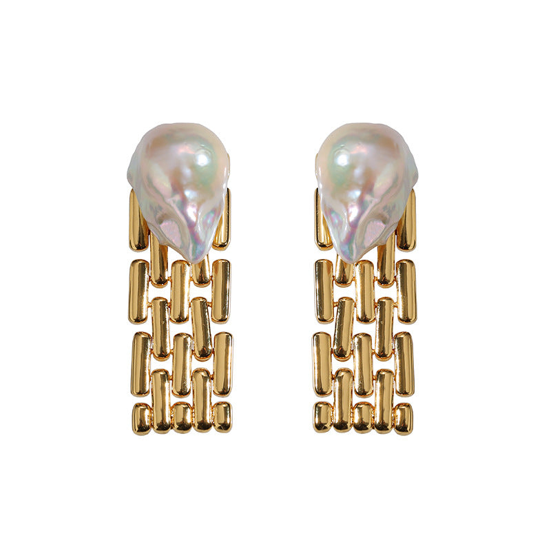 Pre Order: Retro Wide Chain Baroque Pearl Earrings