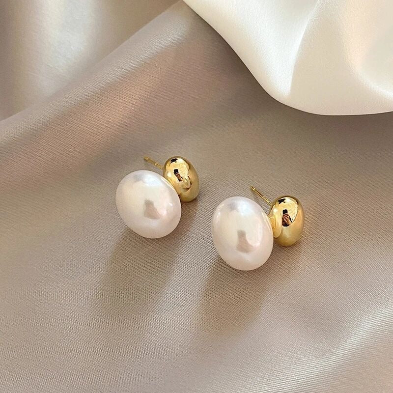 Pre Order:  Retro Flat Bean Pearl Earrings