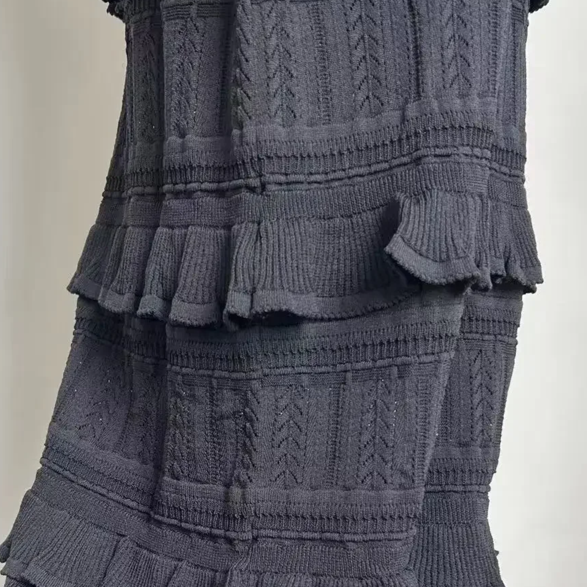 Knitted Ruffled Slim Fit Midi Dress