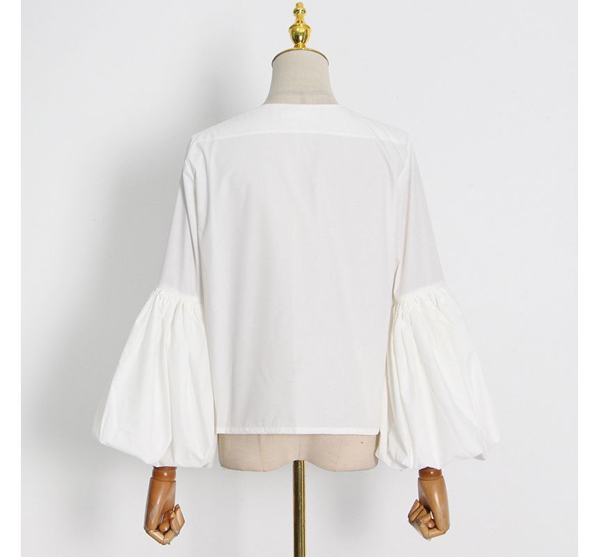 Pre Order:  Vintage White V-Neck Puff Sleeve Single-Breasted Top