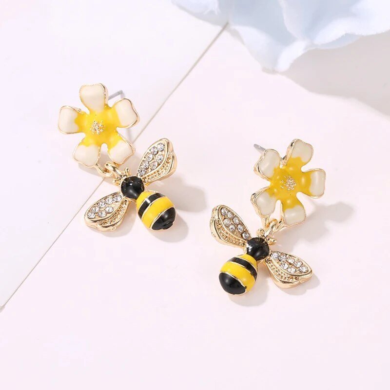 Bumble Bee Flower Dangling Earrings - Kelly Obi New York