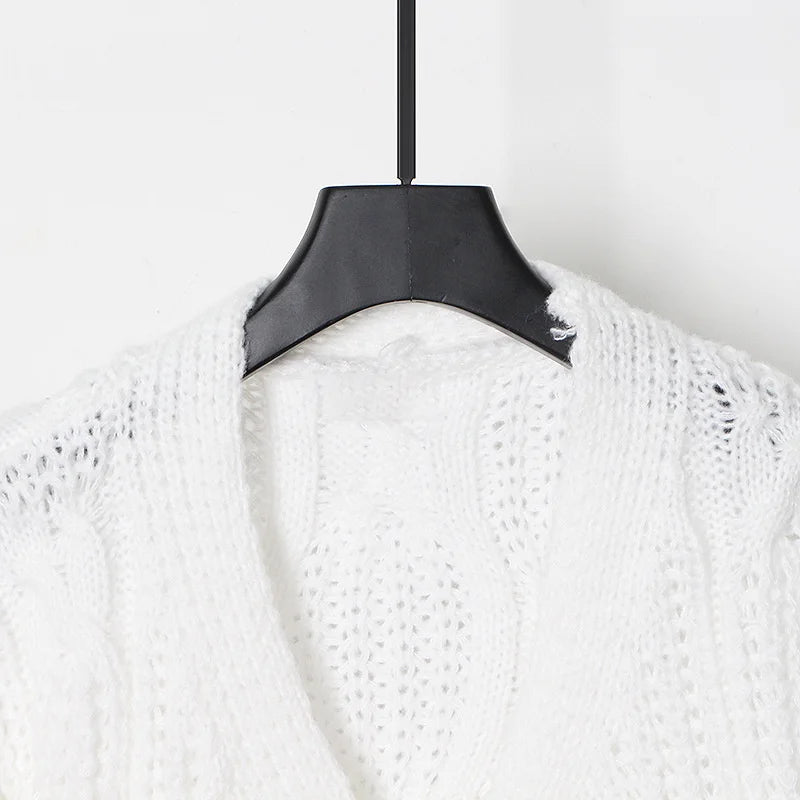 White Knit Loose Short Cardigan - Kelly Obi New York